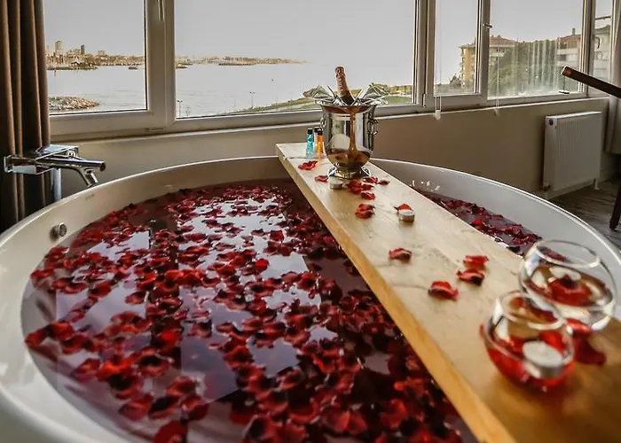 Melek Hotels Moda